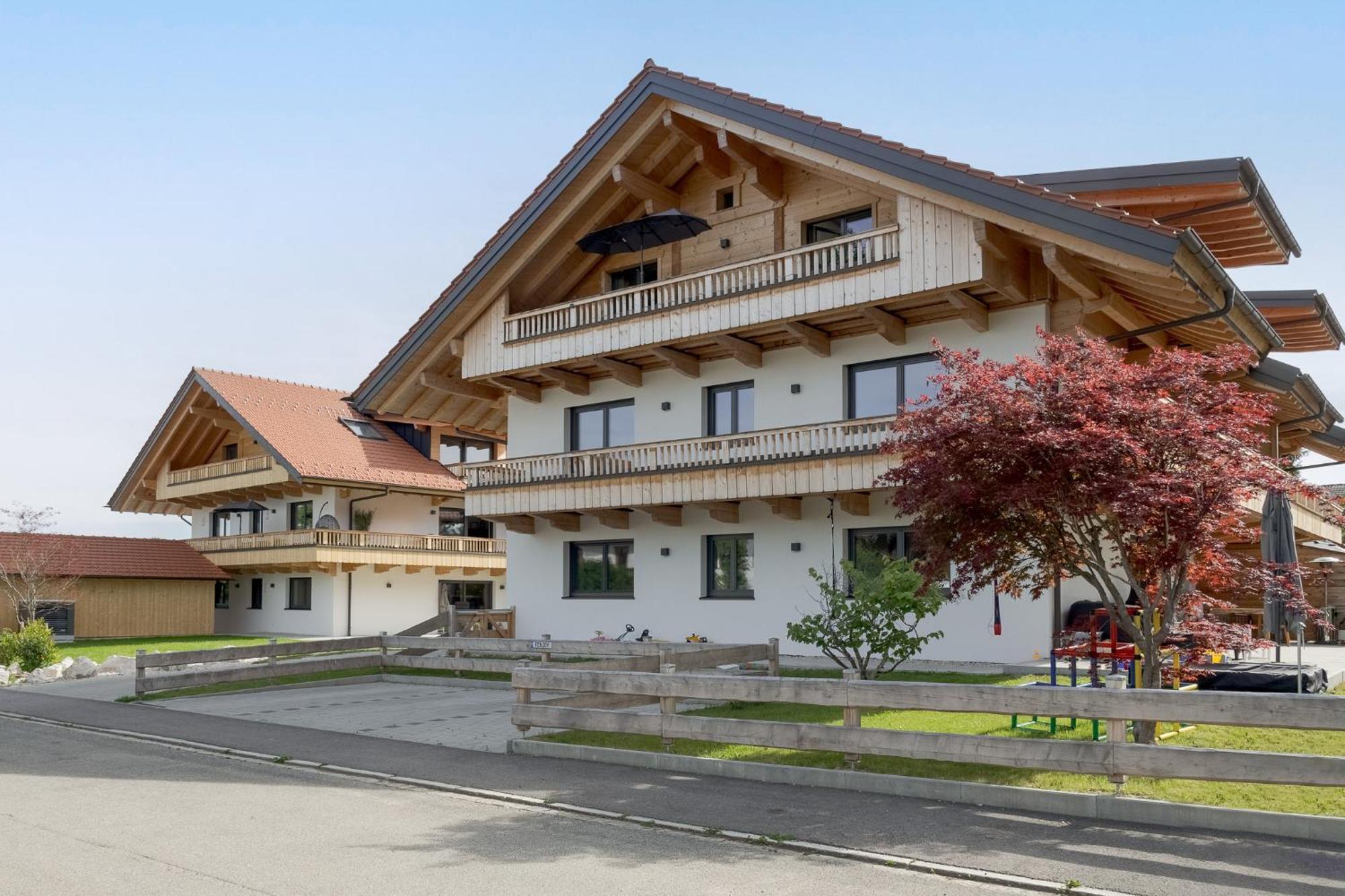 Fenjoy: Ferienapartment Mit Terrasse / Zentral / Bbq Bernau am Chiemsee Kültér fotó